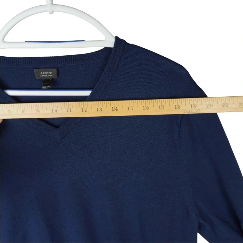 Vintage J Crew V-Neck Sweater 100% Merino Wool Men's Large Navy Blue Sty#93735